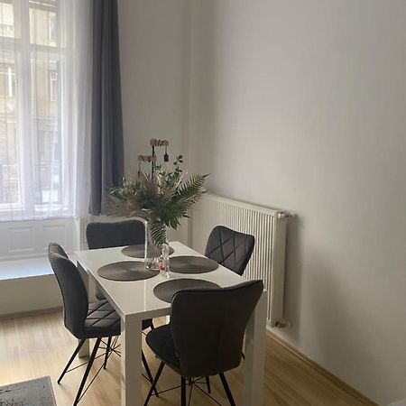 Blue Danube Apartment Downtown With Free Parking Budapeste Exterior foto