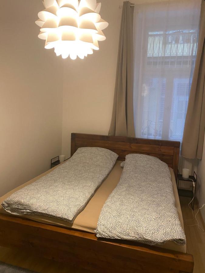 Blue Danube Apartment Downtown With Free Parking Budapeste Exterior foto
